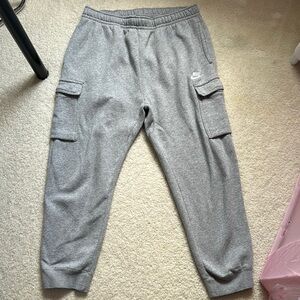 Nike Sportswear Club Fleece Cargo Pants Joggers
